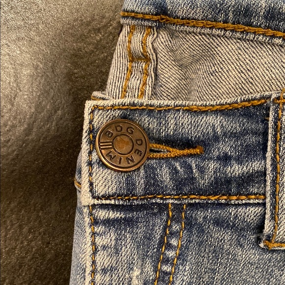 BDG Urban Outfitters Blue Mid Rise Twig Ankle Jeans • Ripped Distressed Cropped - Picture 8 of 9